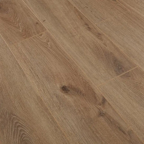 Interior Woods 10mm Laminate Flooring Light Oak
